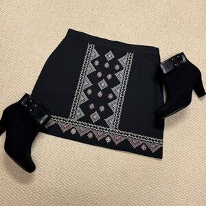 Bae Vely by Wellmade black skirt size M, embroidered